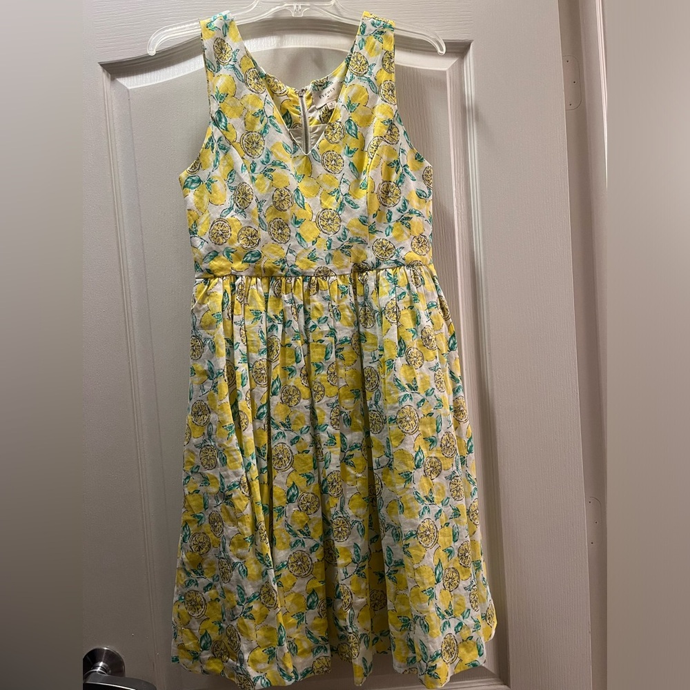 Everly women’s linen lemon yellow dress with pockets, sz Small